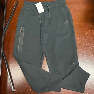 Nike Womens Black Tech Fleece CW4292-010 Drawstring Tapered Jogger sweats XL